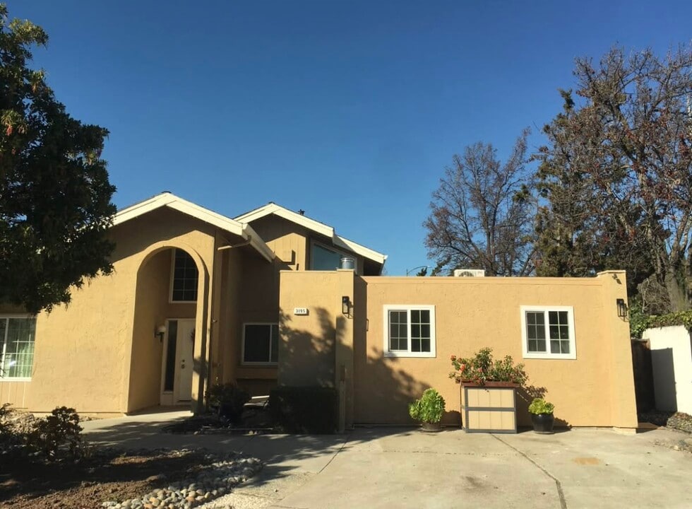 3195 Cayman Pl in San Jose, CA - Foto de edificio