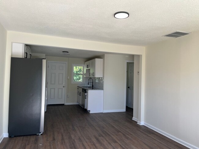 3893 Fairmont Ave in Macon, GA - Building Photo - Building Photo