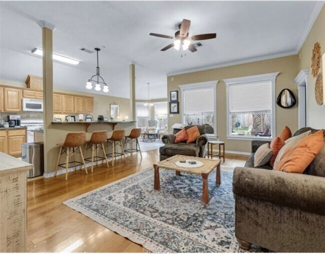 3818 Dresden Ln in College Station, TX - Building Photo - Building Photo