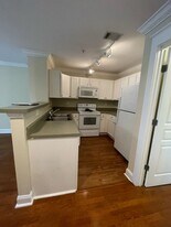 3940 Cherokee Woods Way in Knoxville, TN - Building Photo