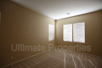 16156 W Clinton St in Surprise, AZ - Building Photo - Building Photo