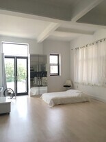 242 S 1st St in Brooklyn, NY - Building Photo