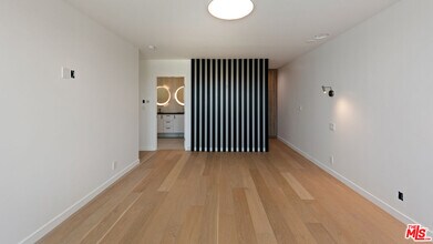 8236 Zitola Terrace in Los Angeles, CA - Building Photo - Building Photo