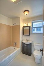 1715 E Howell St in Seattle, WA - Foto de edificio - Building Photo