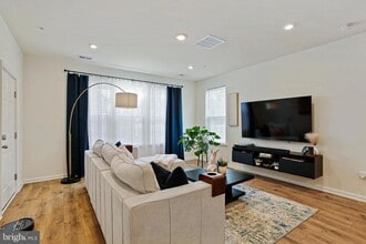 9378 Seney Ln in Owings Mills, MD - Building Photo - Building Photo