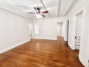 3920 Fannin St in Houston, TX - Building Photo - Building Photo