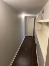 2549 Glenmary Ave-Unit -Apt. 1 in Louisville, KY - Building Photo - Building Photo