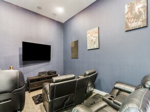 6001 Firefox Ln, Unit C-85 in Fort Worth, TX - Foto de edificio - Building Photo