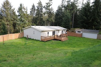 3151 N Shadowbrook Ln in Oak Harbor, WA - Building Photo - Building Photo