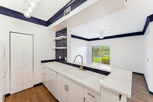 11520 Villa Grand in Ft. Myers, FL - Building Photo