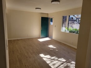 303 Ohio St, Unit 1 in Pasadena, CA - Foto de edificio - Building Photo