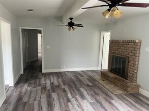 300 Whisenant Dr in Allen, TX - Building Photo - Building Photo