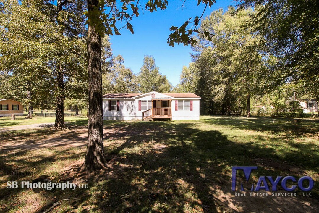 398 Richardson Rd in Stonewall, LA - Building Photo
