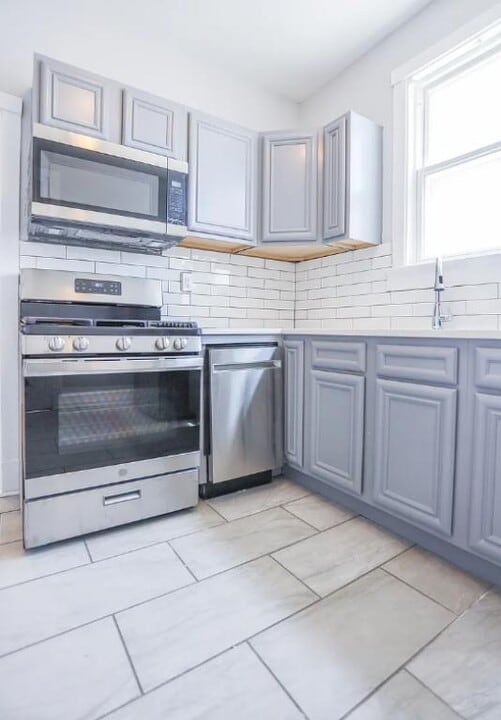 2548 N Kildare Ave, Unit 2548-2 in Chicago, IL - Building Photo