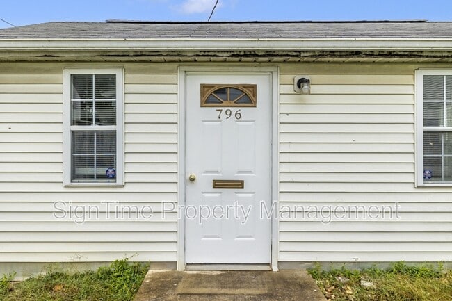 796 Frederick St in Hagerstown, MD - Building Photo - Building Photo