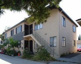 10878 Venice Blvd in Culver City, CA - Building Photo - Building Photo