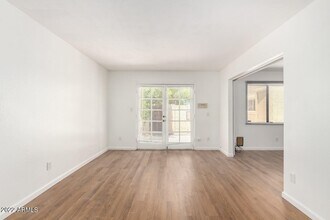 7821 E Valley Vista Dr in Scottsdale, AZ - Building Photo - Building Photo