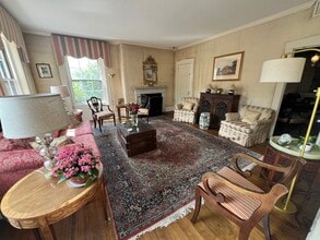 2 Louisburg Sq Unit #4/5 in Boston, MA - Foto de edificio - Building Photo
