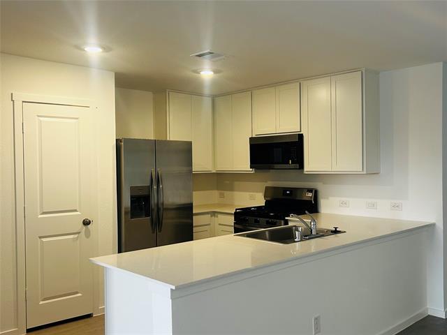 2059 Stable Ln in Aubrey, TX - Building Photo - Building Photo