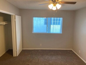 Green Oaks Apartments, LLC. in Whittier, CA - Foto de edificio - Building Photo