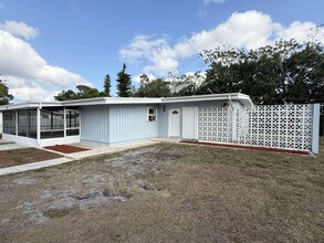 400 E Prima Vista Blvd in Port St. Lucie, FL - Building Photo - Building Photo