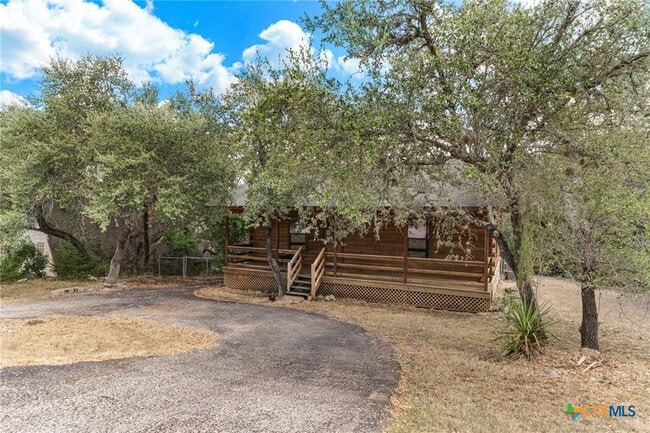 property at 1466 Bonnyview Dr