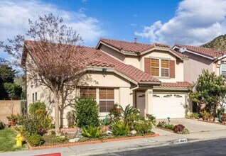 1833 Mirador Dr in Azusa, CA - Building Photo - Building Photo