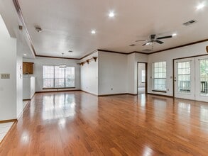 6439 Masons Dr in Oklahoma City, OK - Building Photo - Building Photo