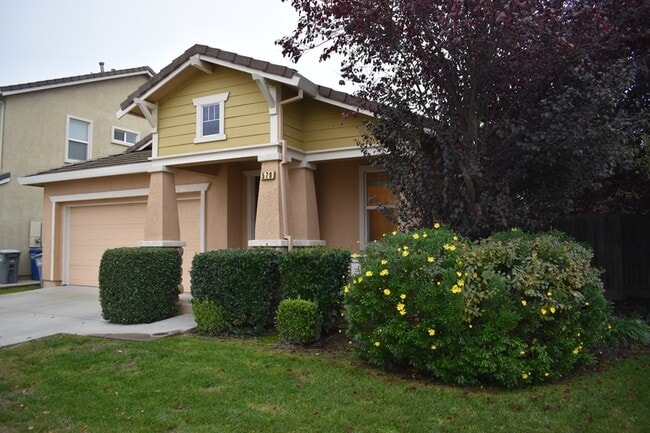 570 Barclay Way in Merced, CA - Building Photo - Building Photo