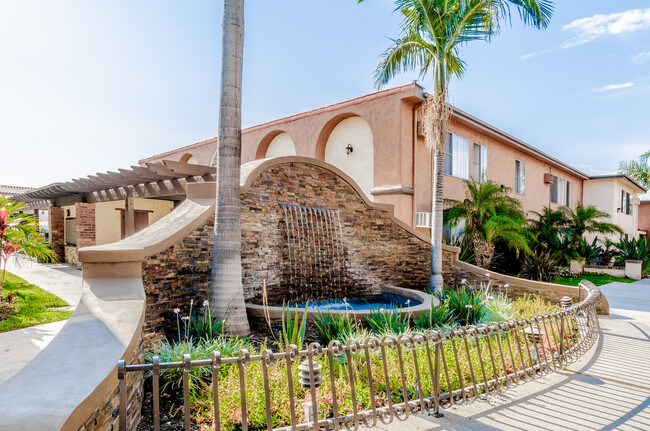 Sunset Pointe Apartments in Panorama City, CA - Building Photo - Interior Photo