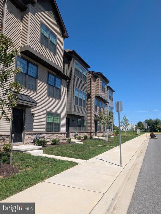 341 E Cochran St in Middletown, DE - Building Photo