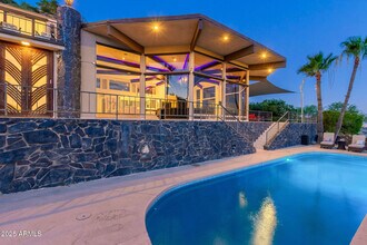 4002 E Lamar Rd in Paradise Valley, AZ - Building Photo - Building Photo