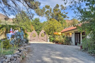 1450 McAndrew Rd in Ojai, CA - Building Photo - Building Photo