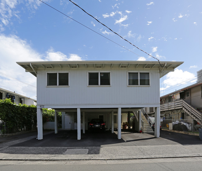 2969 Varsity Cir in Honolulu, HI - Foto de edificio - Building Photo