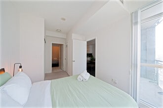 2708 Puente de Luz, Unit SI ID1473066P in Toronto, ON - Building Photo - Building Photo