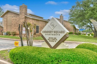 Chimney Square Apartments in Abilene, TX - Building Photo - Building Photo