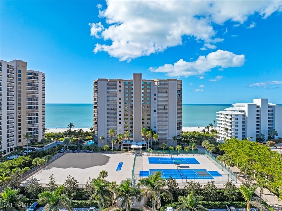 840 S Collier Blvd in Marco Island, FL - Building Photo