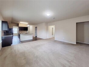 11924 Riparian Rd in Manor, TX - Foto de edificio - Building Photo