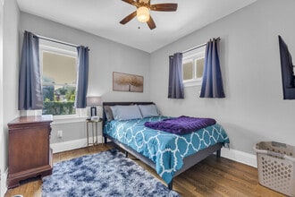 10617 Bernard Ave in Cleveland, OH - Foto de edificio - Building Photo