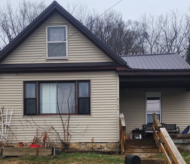 property at 2744 Pinard St