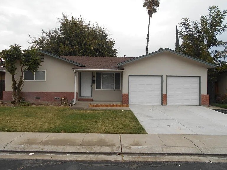 5777 Mohican Dr in Manteca, CA - Building Photo