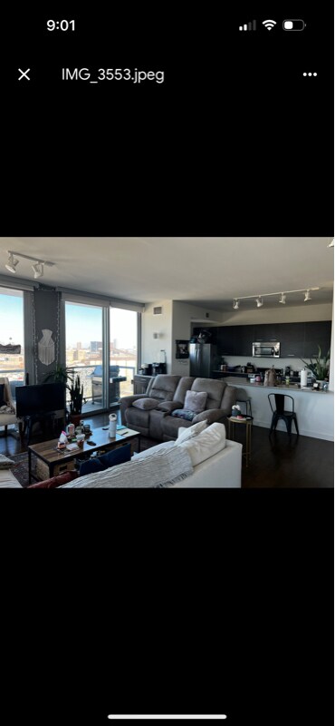 910 W Huron St-Unit -1102 in Chicago, IL - Building Photo - Building Photo