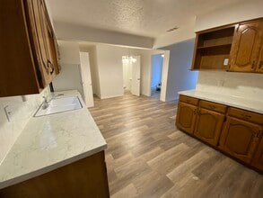 2047 Farola Dr in Dallas, TX - Building Photo - Building Photo