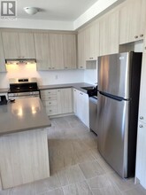94 Ennerdale St in Barrie, ON - Building Photo - Building Photo