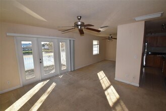 220 Pompano Dr SE in St. Petersburg, FL - Building Photo - Building Photo