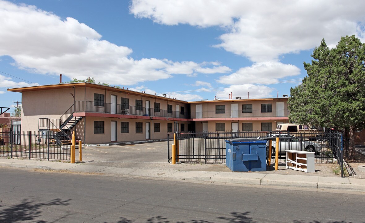 421 Alcazar St SE in Albuquerque, NM - Building Photo