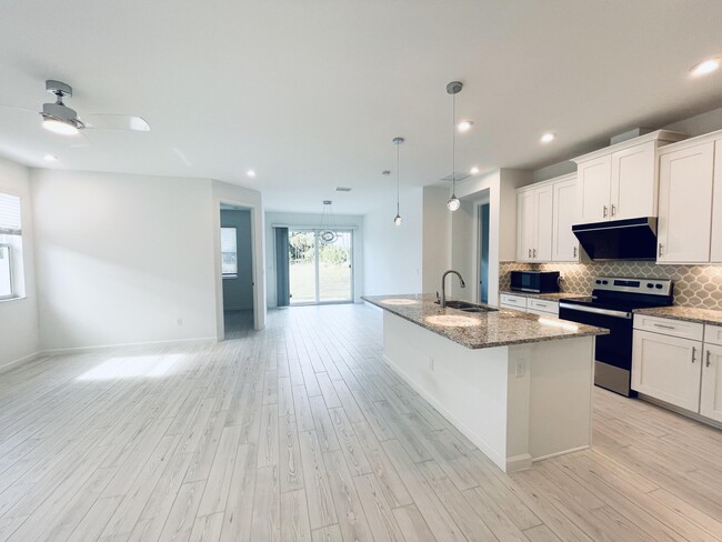6716 Pointe of Woods Dr in West Palm Beach, FL - Building Photo - Building Photo