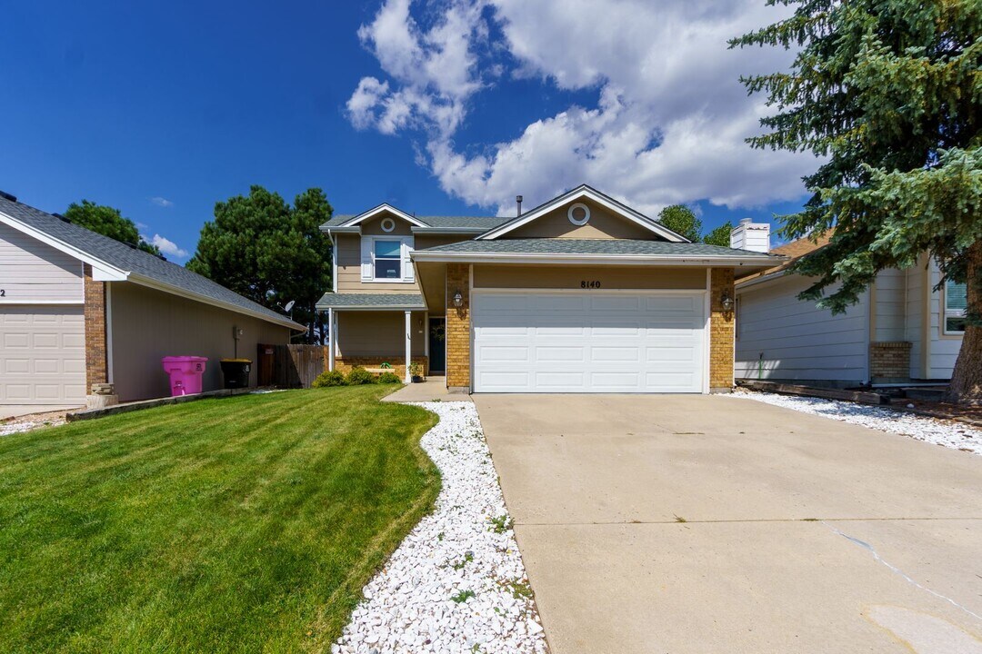 8140 Chancellor Dr in Colorado Springs, CO - Building Photo