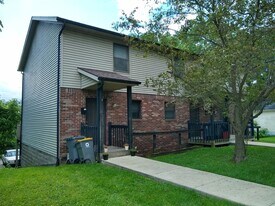 1301 S Madison St in Bloomington, IN - Building Photo