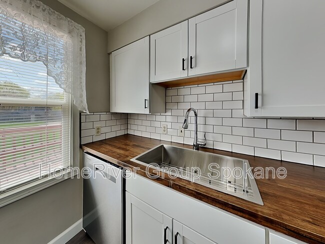 2831 W Wabash Ave in Spokane, WA - Building Photo - Building Photo